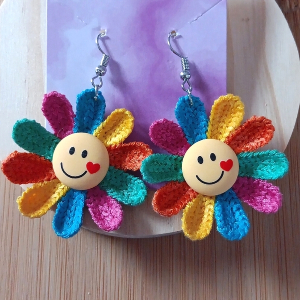 "Smile" Rainbow Sunflower Smiling Face Earrings New!  🌈HP!